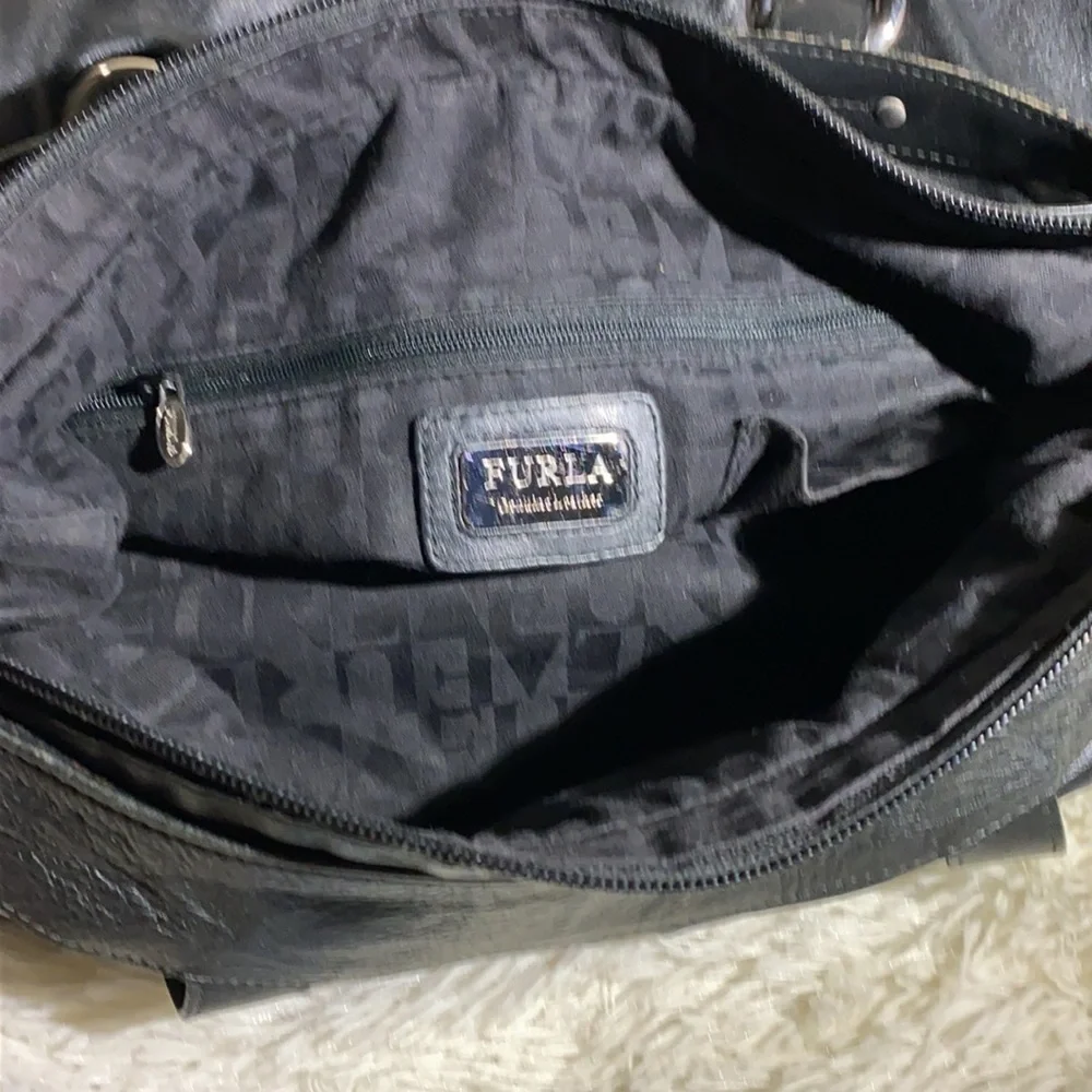 FURLA ~ 2 Way ~ Soft Black Leather Hobo Bag - Picture 6 of 13